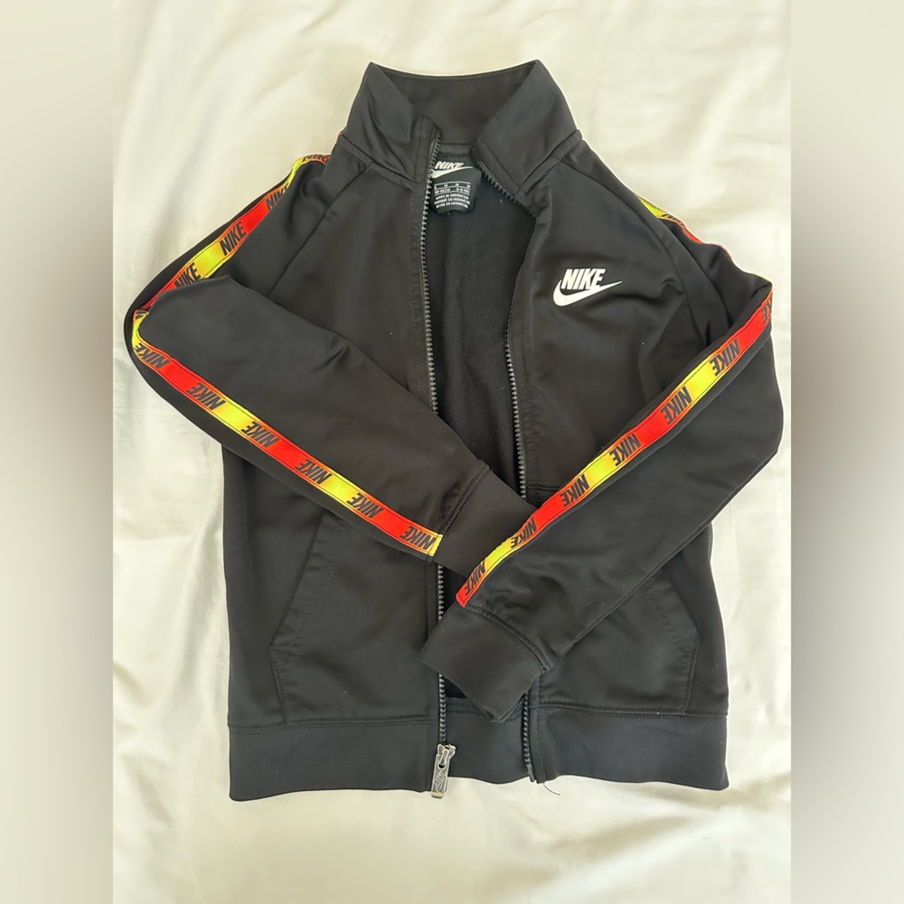 Nike Boys zip up track jacket